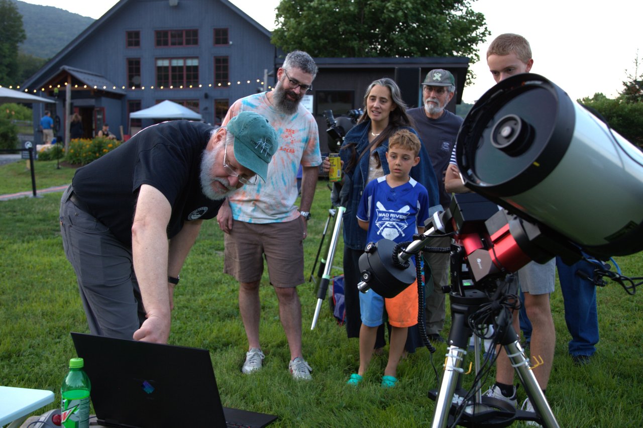 Sugarbush Stargazing Event Attendees.